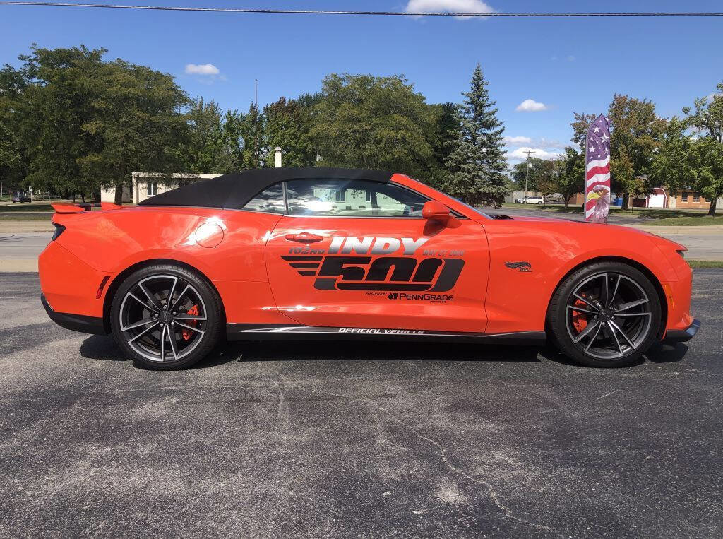 Used 2018 Chevrolet Camaro SS w/ Hot Wheels Edition image 2