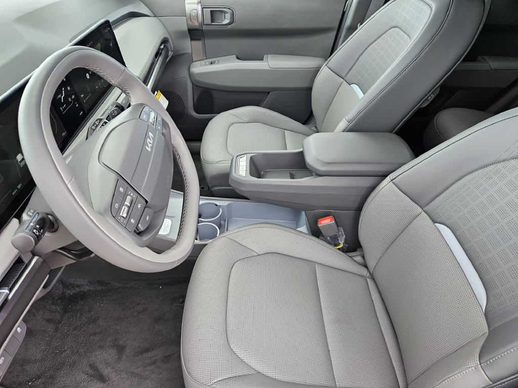 New 2027 Kia EV3 Wind AWD/4WD image 12