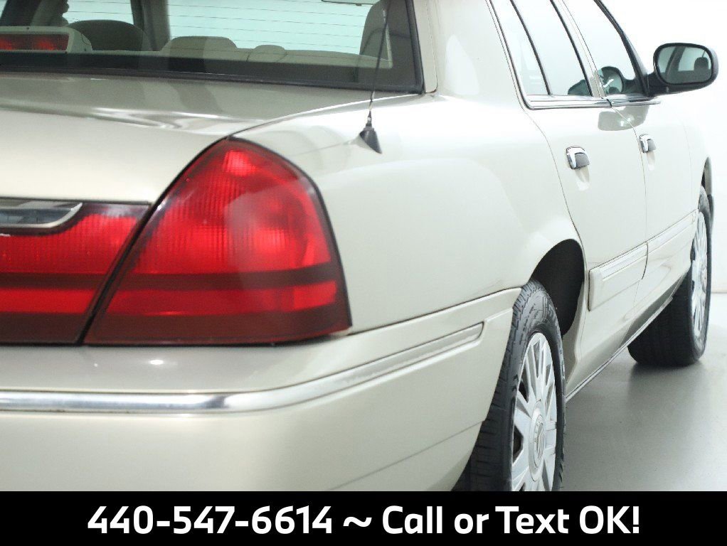 Used 2005 Mercury Grand Marquis GS image 10