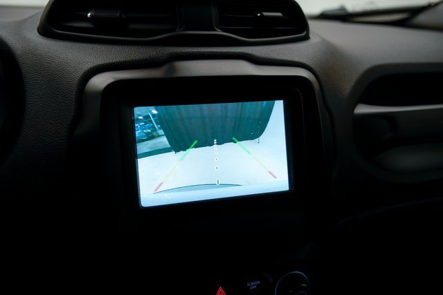 Used 2021 Jeep Renegade Latitude image 20