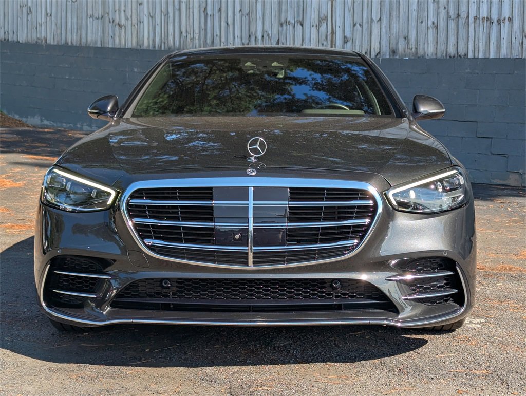 Used 2022 Mercedes-Benz S 580 4MATIC Sedan w/ AMG Line Package image 27