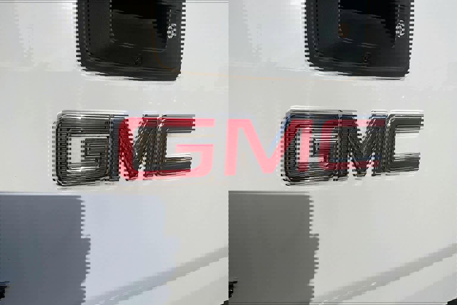 Used 2017 GMC Canyon SLT w/ Driver Alert Package image 31