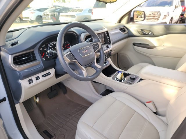 Used 2023 GMC Acadia Denali w/ Denali Technology Package AWD/4WD image 9
