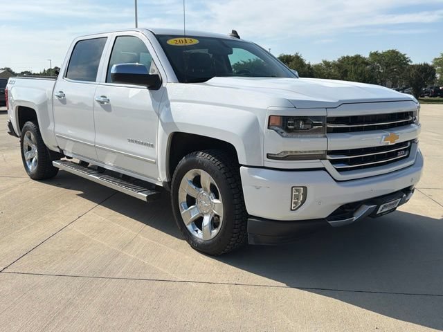Used 2018 Chevrolet Silverado 1500 LTZ Z71 w/ LTZ Plus Package AWD/4WD image 4