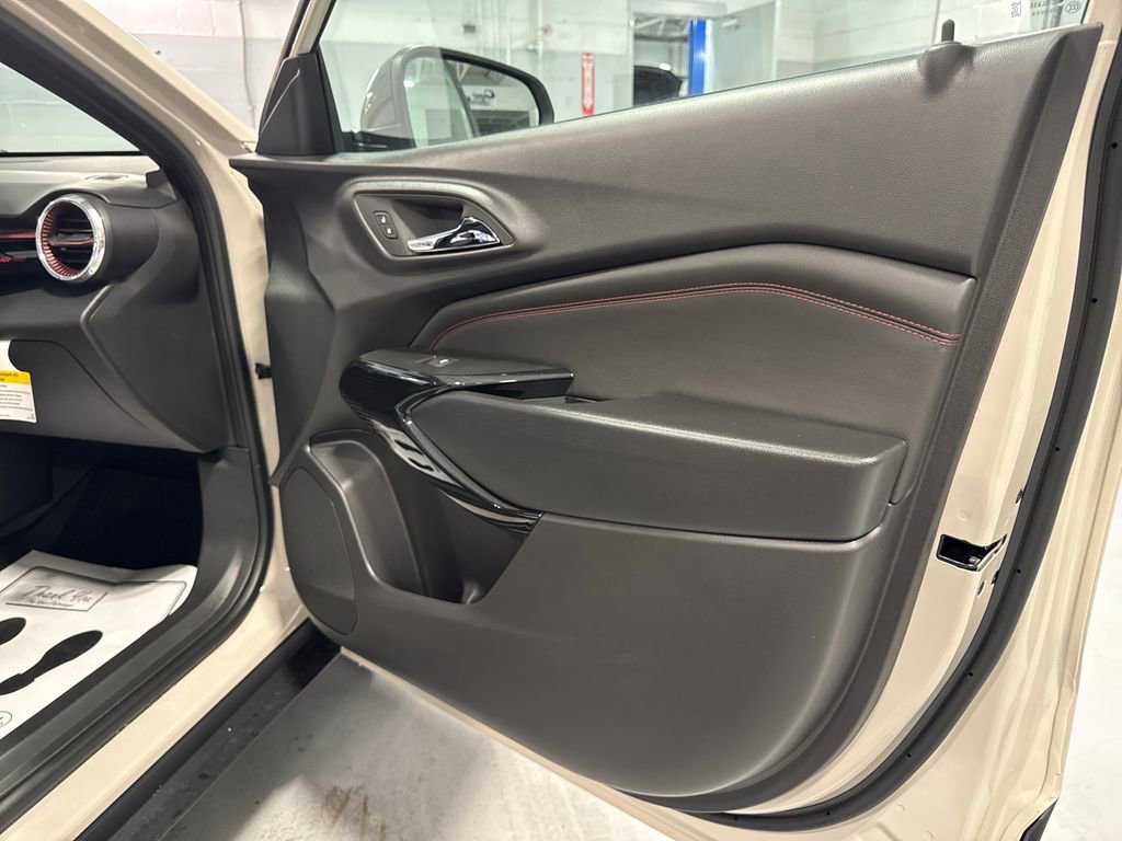 New 2026 Chevrolet Trax RS FWD image 37