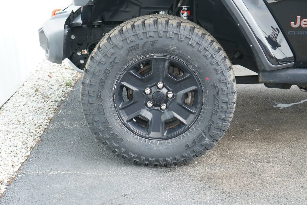 Used 2022 Jeep Gladiator Mojave w/ LED Lighting Group AWD/4WD image 6