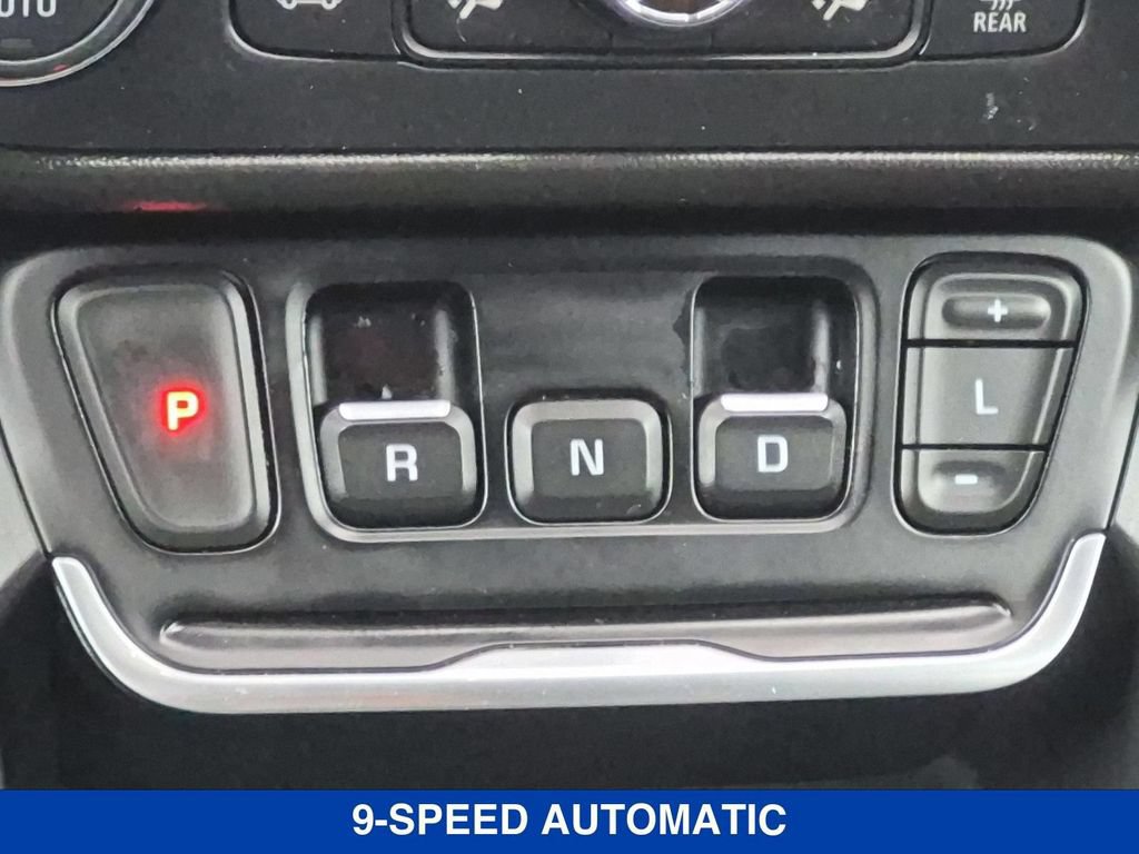Used 2021 GMC Terrain SLT w/ Infotainment Package II AWD/4WD image 30