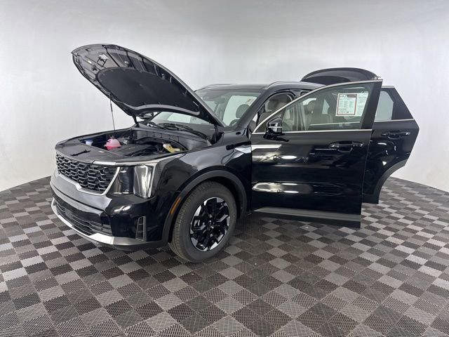 Certified 2025 Kia Sorento S w/ Panoramic Sunroof Package image 11