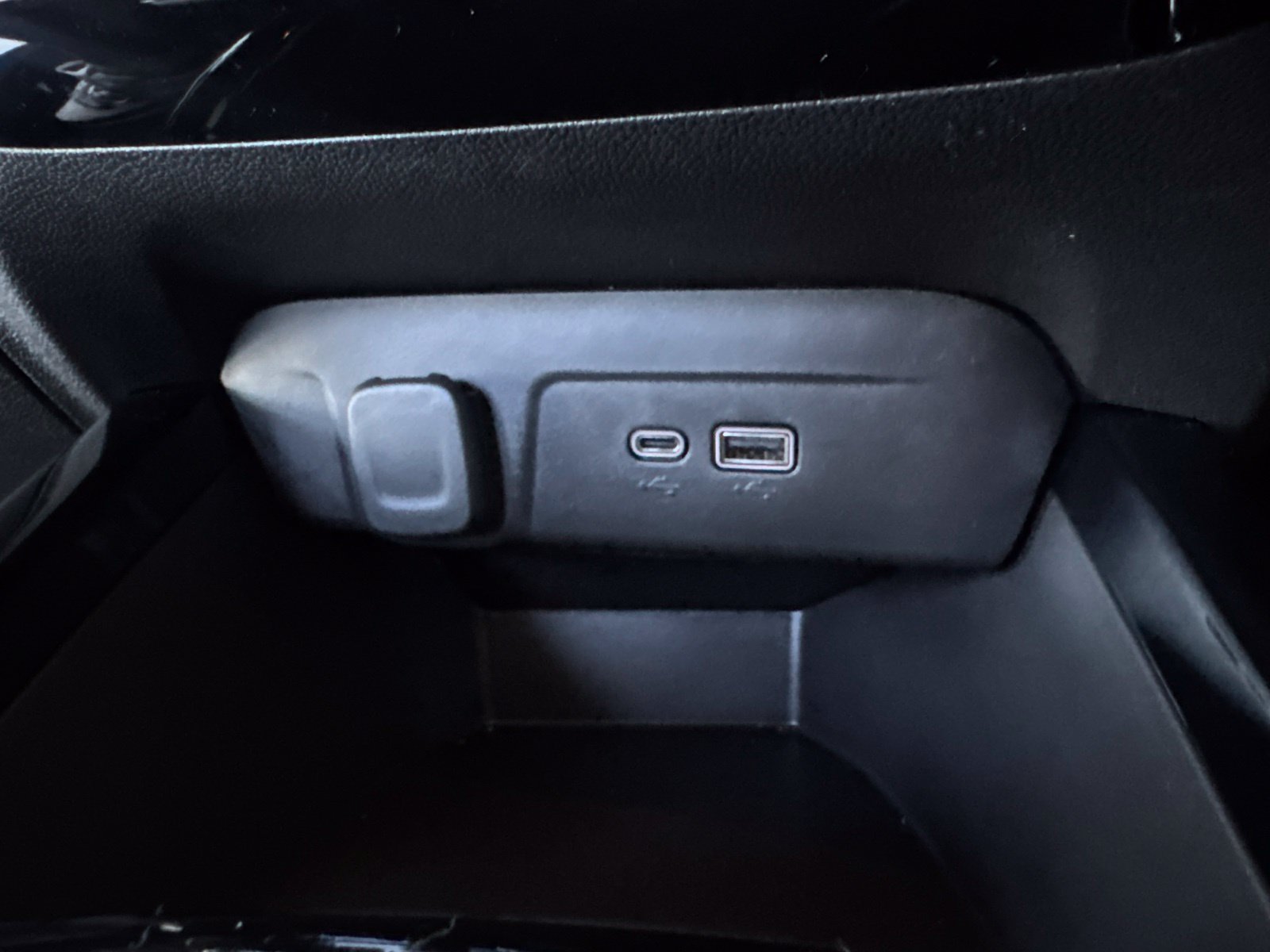 Used 2025 Chevrolet Trax LT w/ Driver Confidence Package FWD image 28