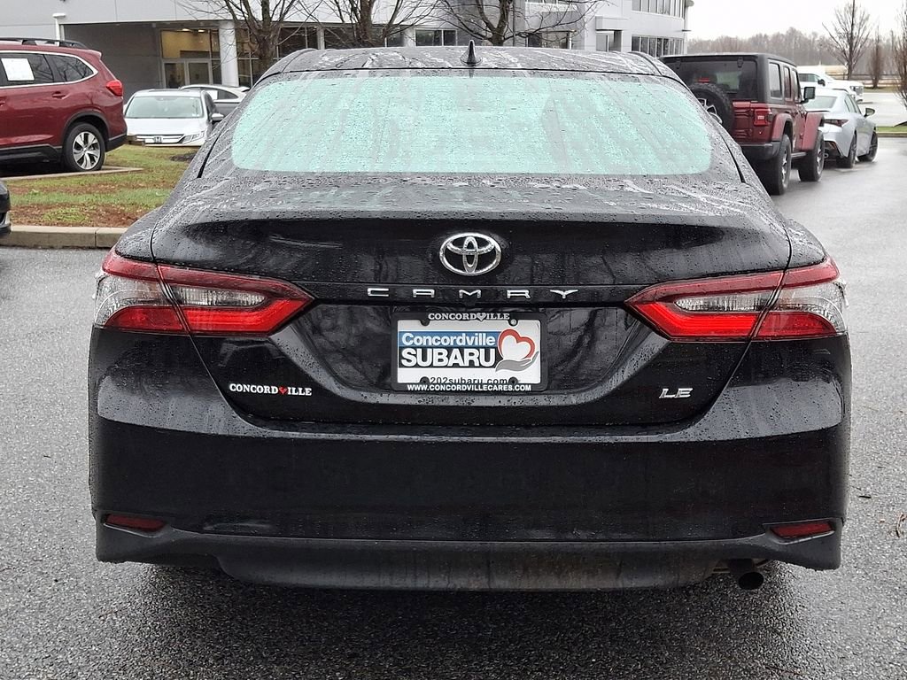 Used 2022 Toyota Camry LE image 5
