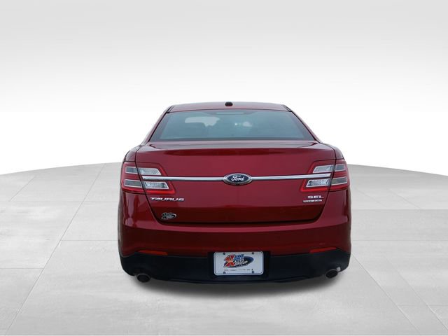 Used 2017 Ford Taurus SEL image 4