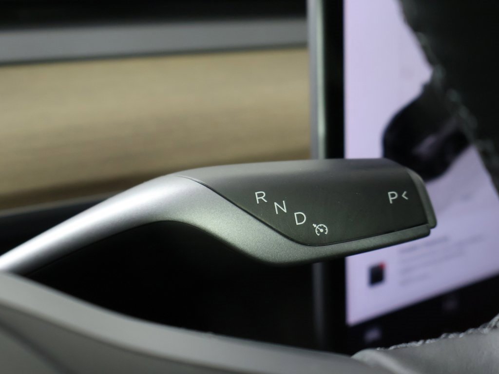 Used 2023 Tesla Model 3 Standard Range image 43