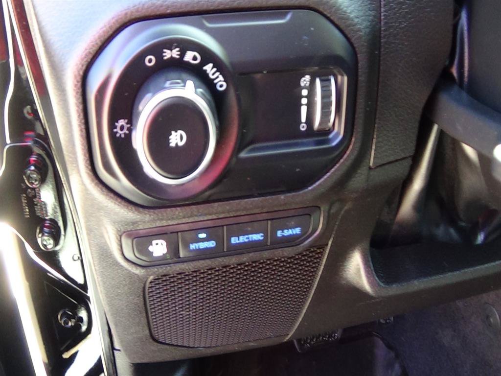Certified 2023 Jeep Wrangler Unlimited Sahara AWD/4WD image 21