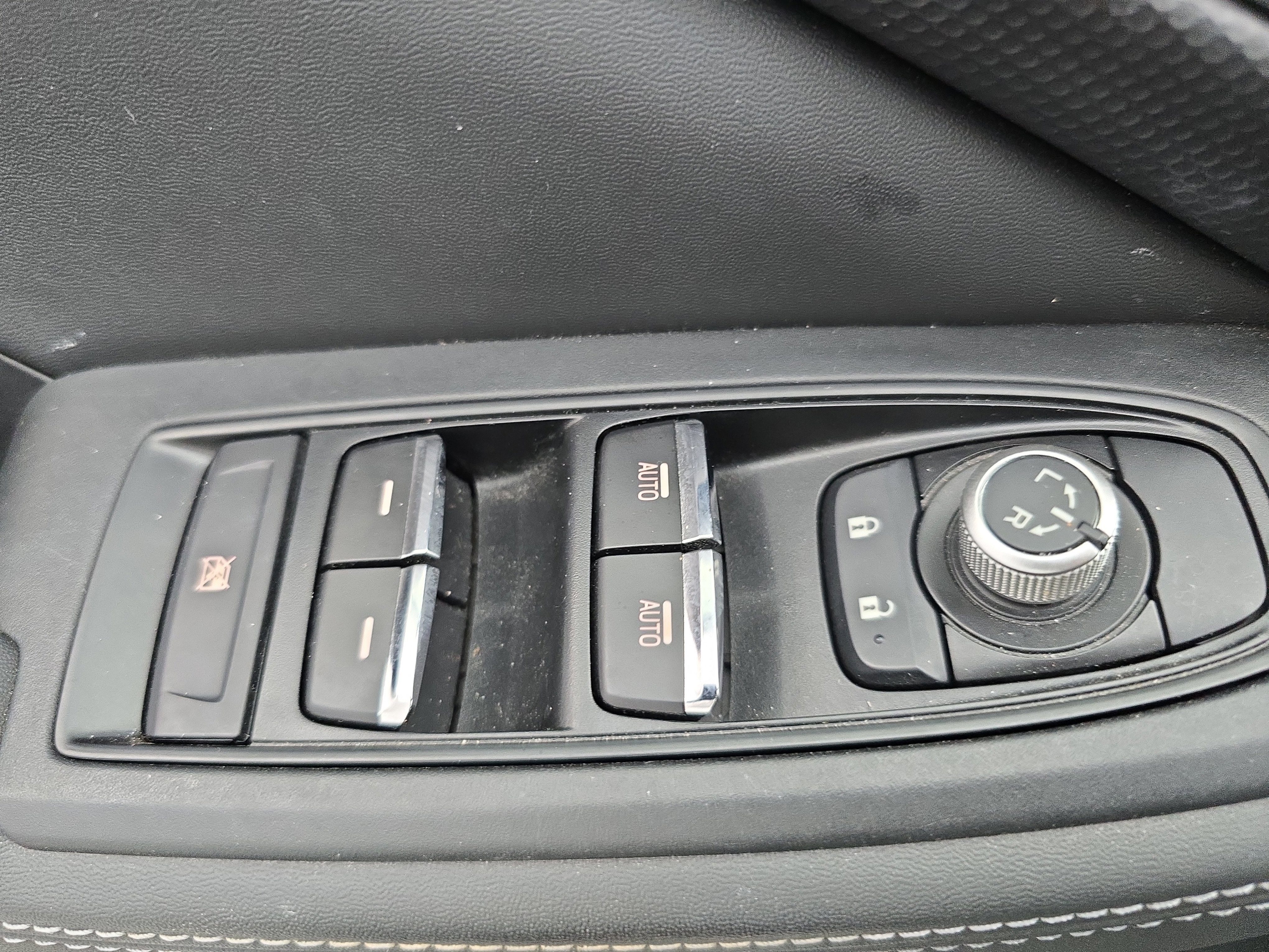 Used 2020 Subaru Forester Limited w/ Popular Package #3 image 28