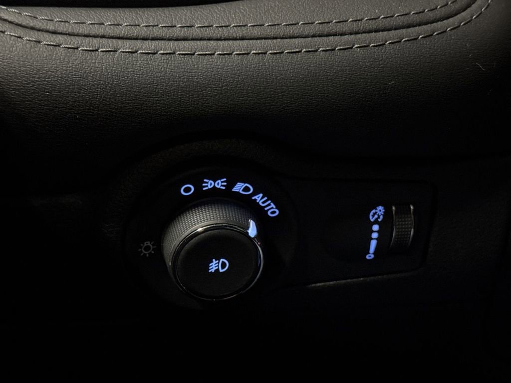 Used 2021 Dodge Durango Citadel image 19