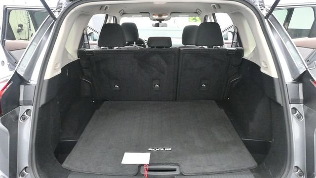 Used 2023 Nissan Rogue SV AWD/4WD image 13