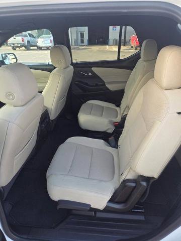 Used 2023 Chevrolet Traverse LT image 9