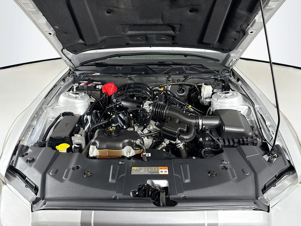 Used 2014 Ford Mustang Premium w/ Electronics Package image 31