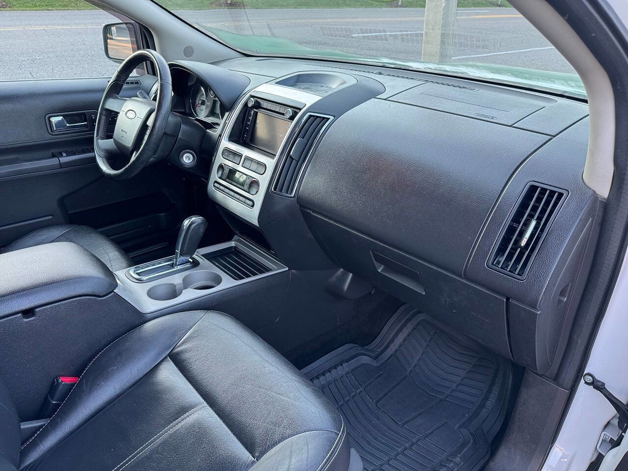 Used 2009 Ford Edge Limited image 18