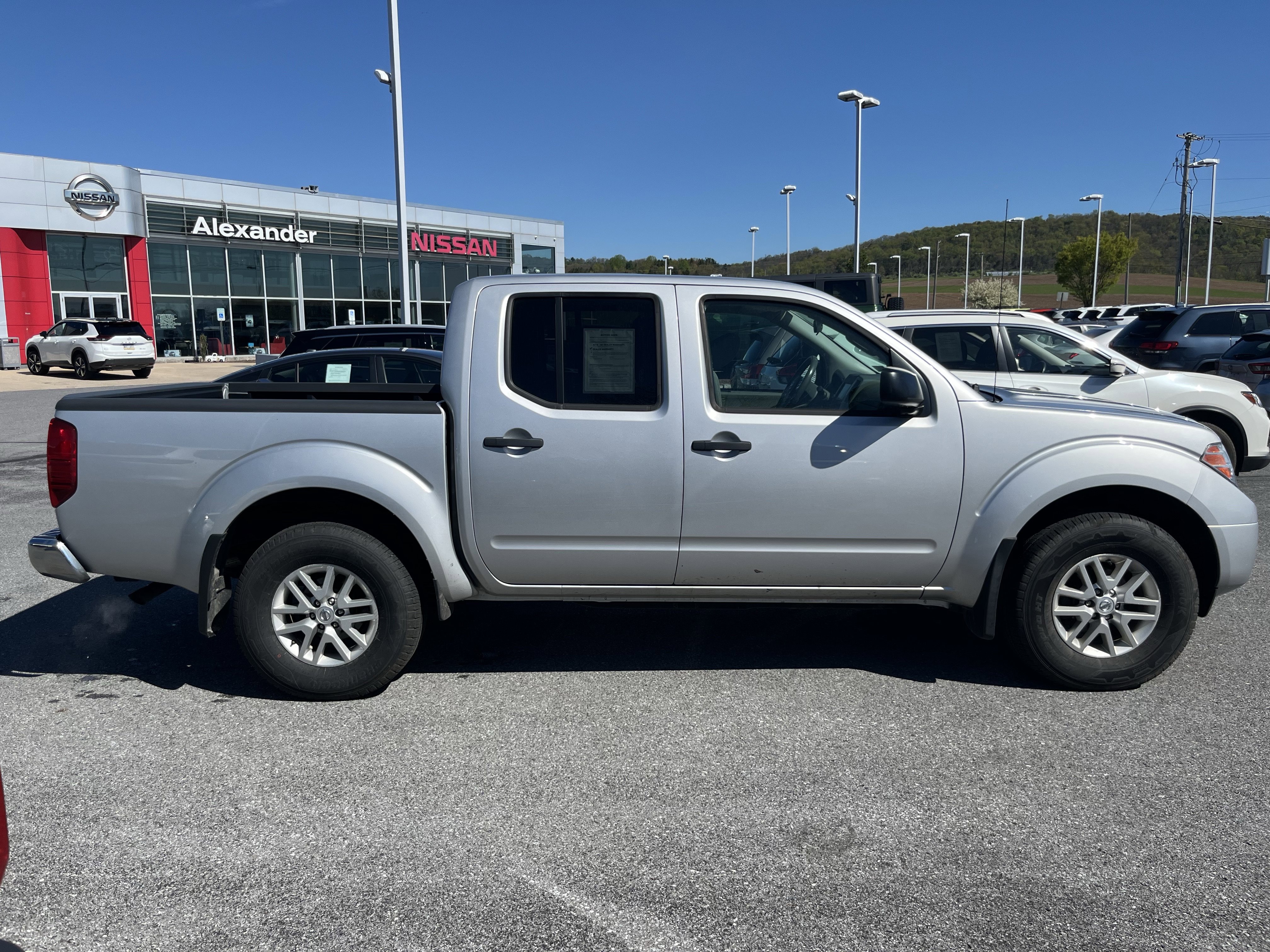 Used 2020 Nissan Frontier SV w/ SV Utility Package AWD/4WD video 2