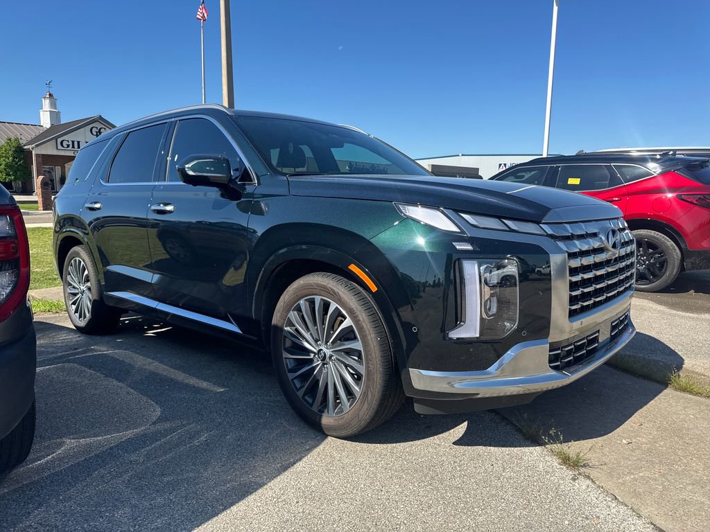 Used 2025 Hyundai Palisade Calligraphy AWD/4WD image 3