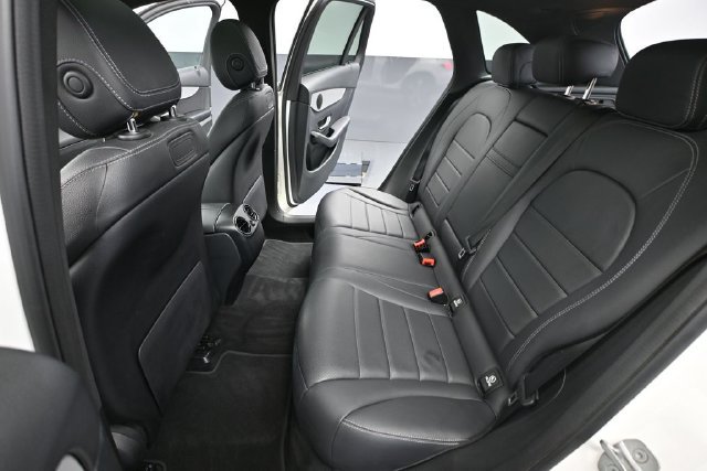 Used 2019 Mercedes-Benz GLC 300 image 31