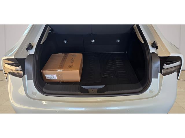 New 2026 Toyota Prius Plug-In Hybrid FWD image 6