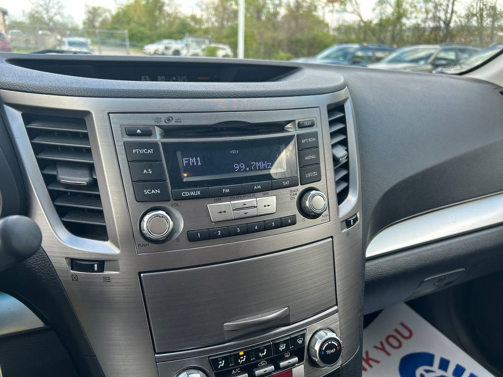 Used 2013 Subaru Outback 2.5i Premium w/ All-Weather Pkg AWD/4WD image 36