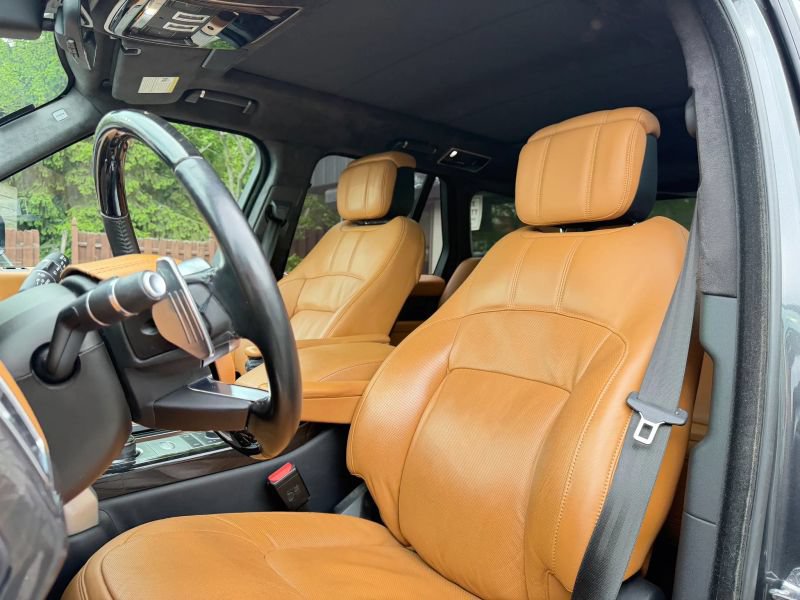Used 2020 Land Rover Range Rover Autobiography AWD/4WD image 13