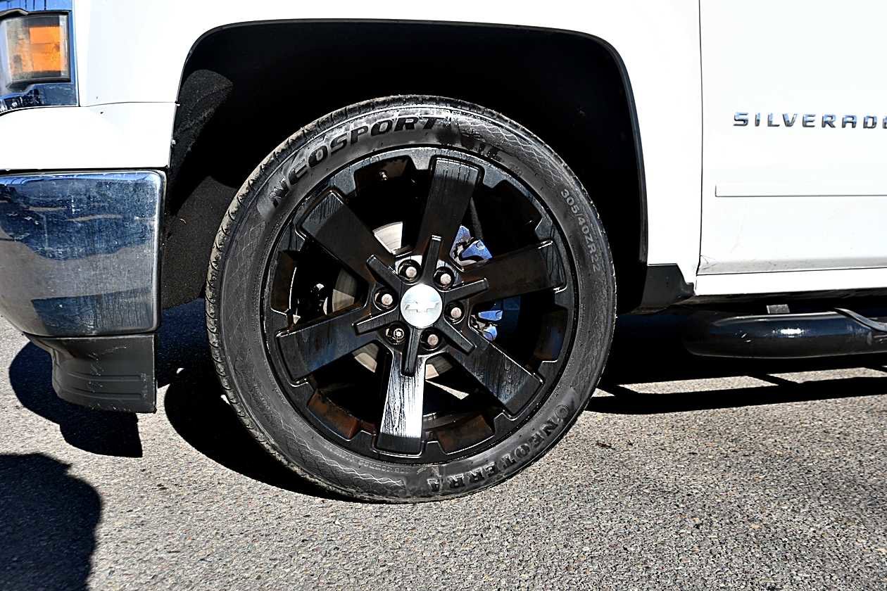 Used 2015 Chevrolet Silverado 1500 LT w/ Rally 2 Edition image 8