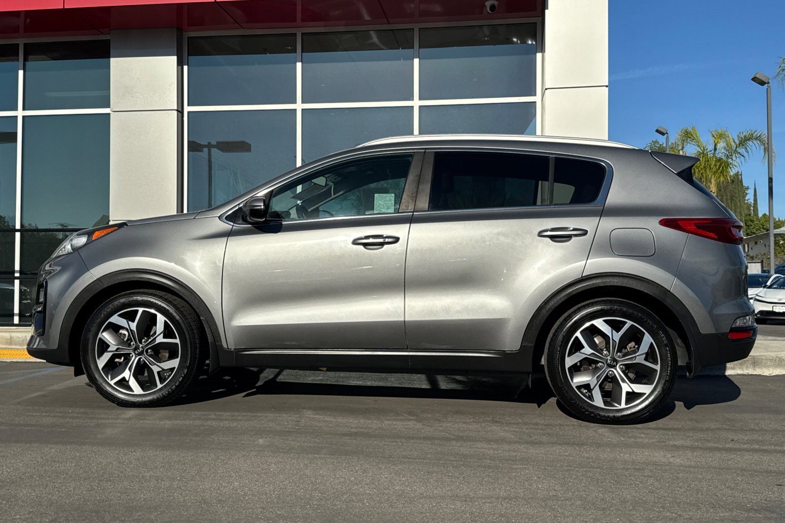 Used 2021 Kia Sportage EX image 8