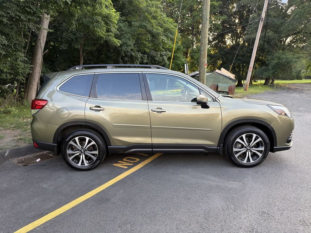 Certified 2022 Subaru Forester Limited AWD/4WD image 9