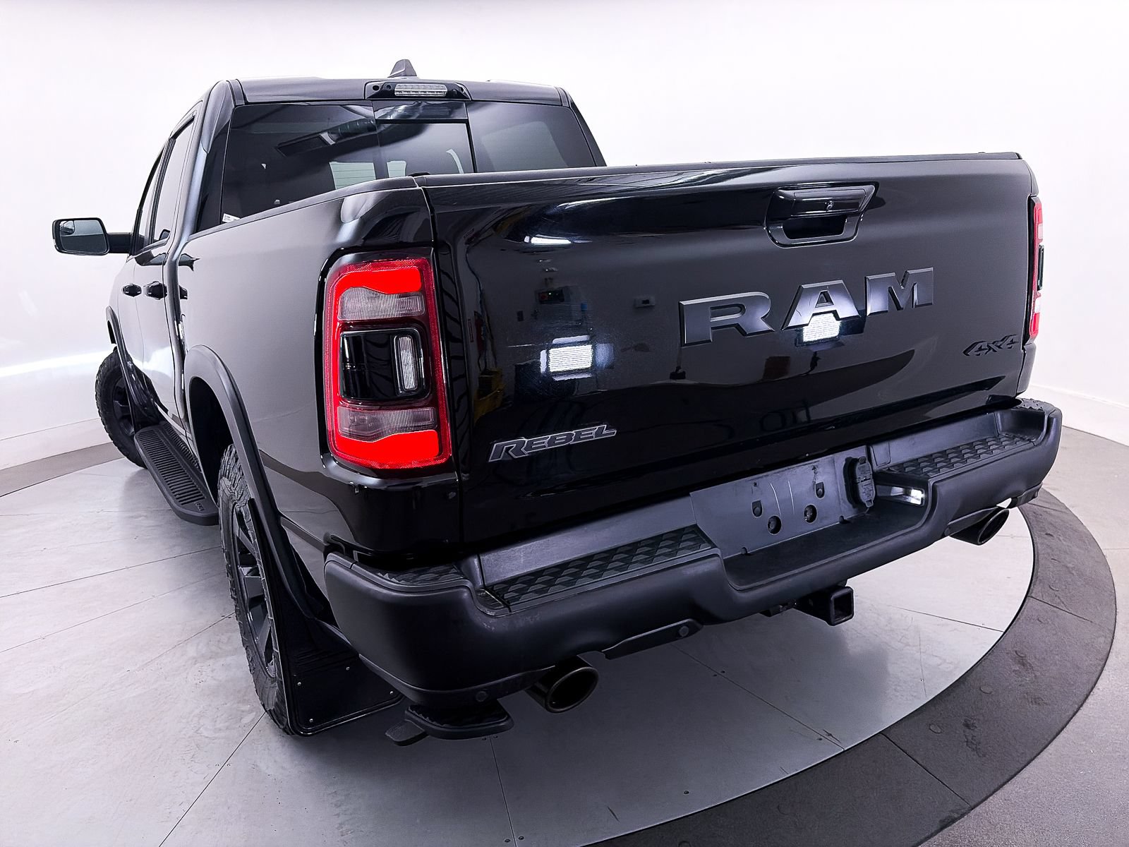 Used 2022 RAM 1500 Rebel w/ Rebel Level 2 Equipment Group AWD/4WD image 13