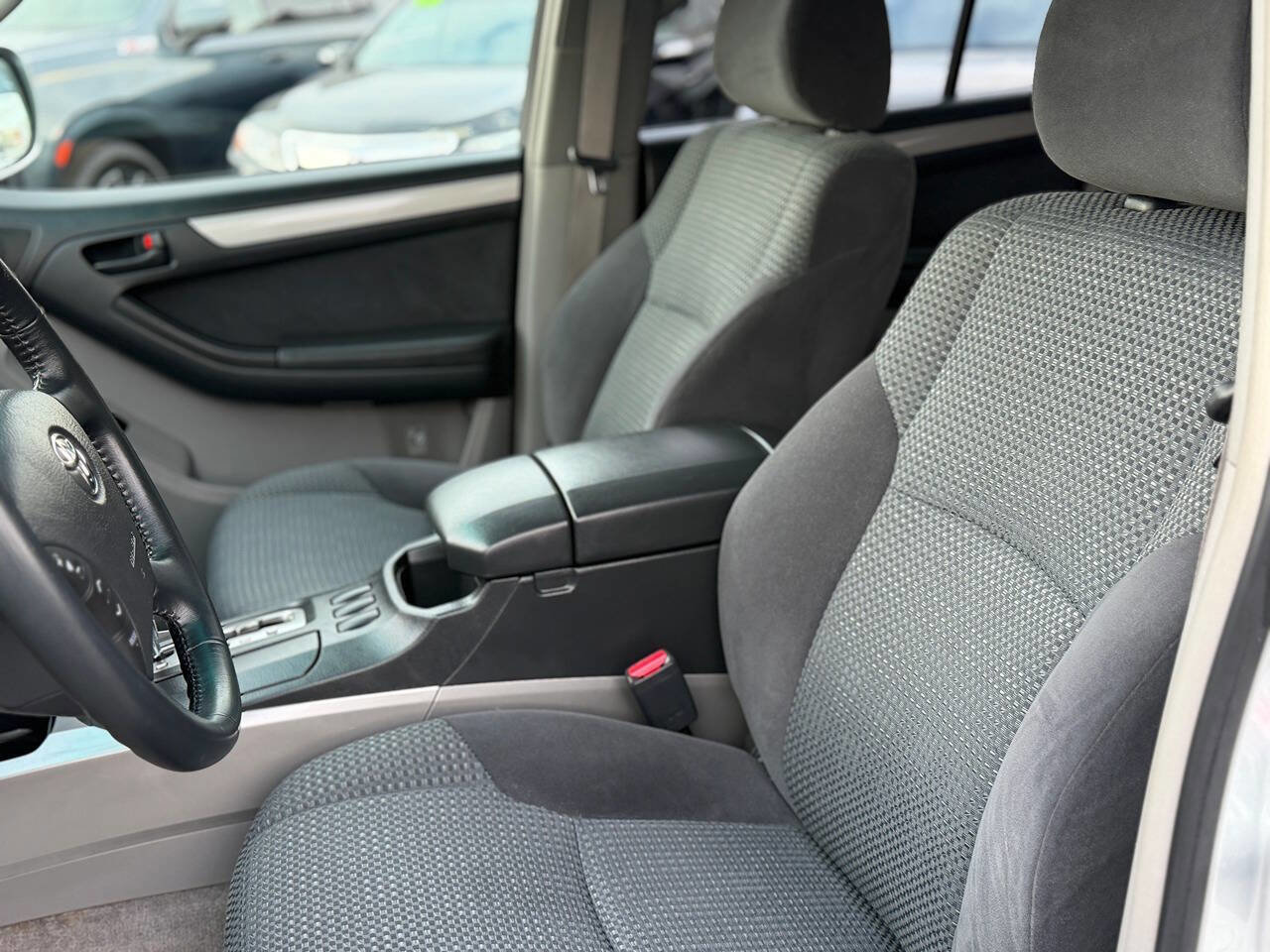 Used 2005 Toyota 4Runner Sport image 90