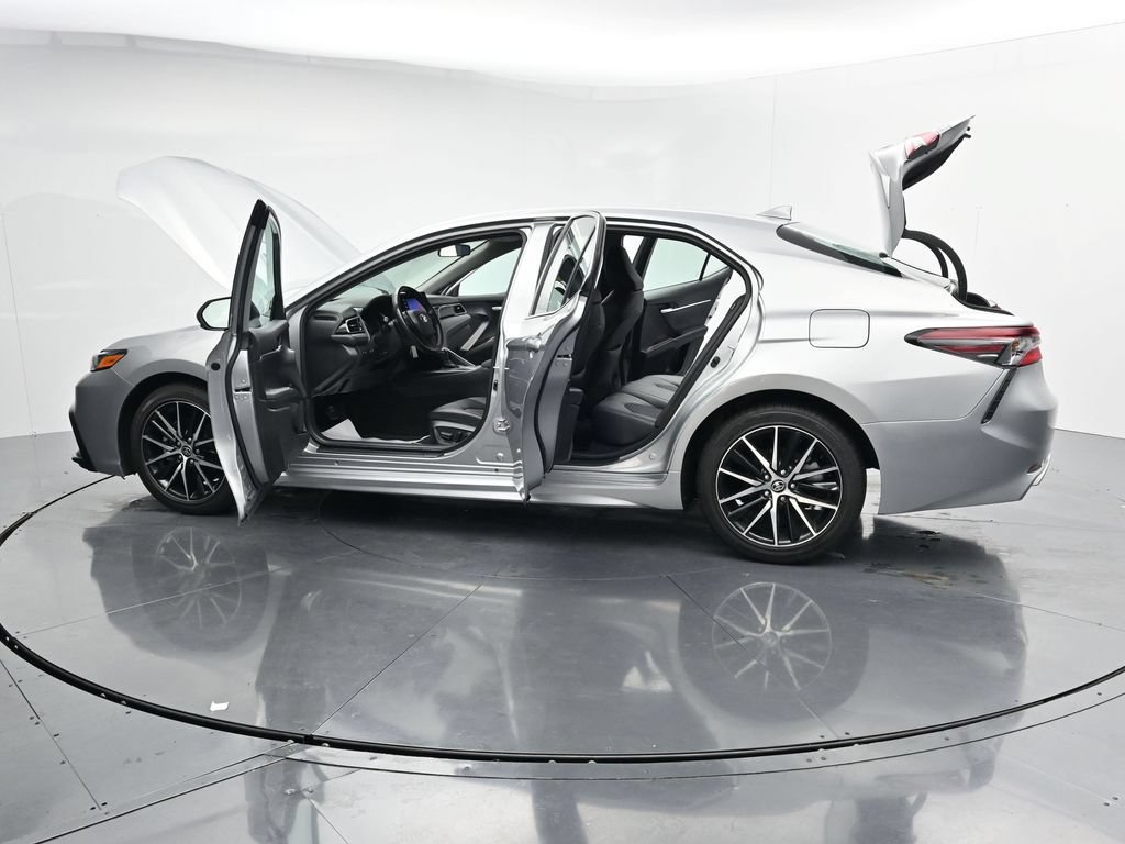 Used 2024 Toyota Camry SE FWD image 43