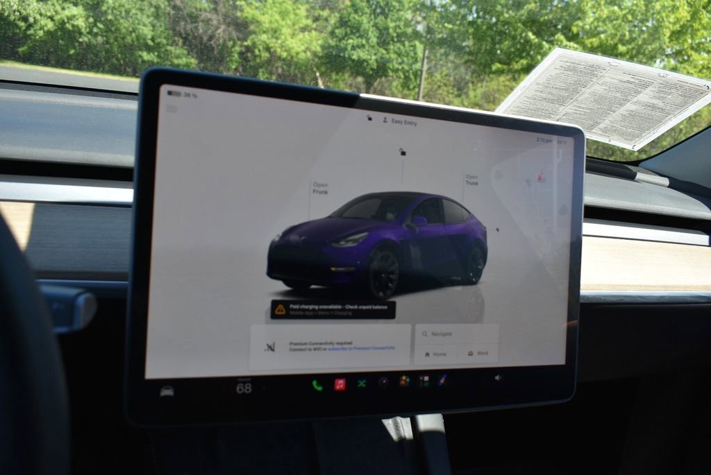 Used 2024 Tesla Model Y Long Range AWD/4WD image 17