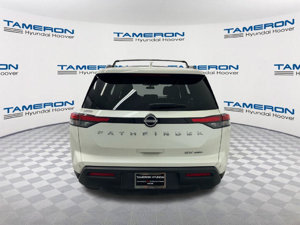 Used 2024 Nissan Pathfinder SV AWD/4WD image 4