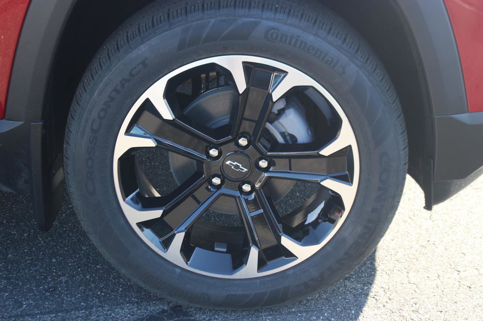 New 2026 Chevrolet Equinox LT w/ Convenience Package II image 9