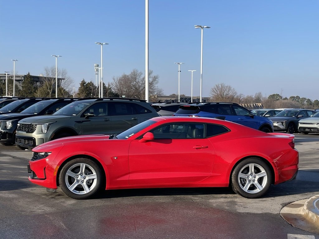 Used 2024 Chevrolet Camaro LT image 5