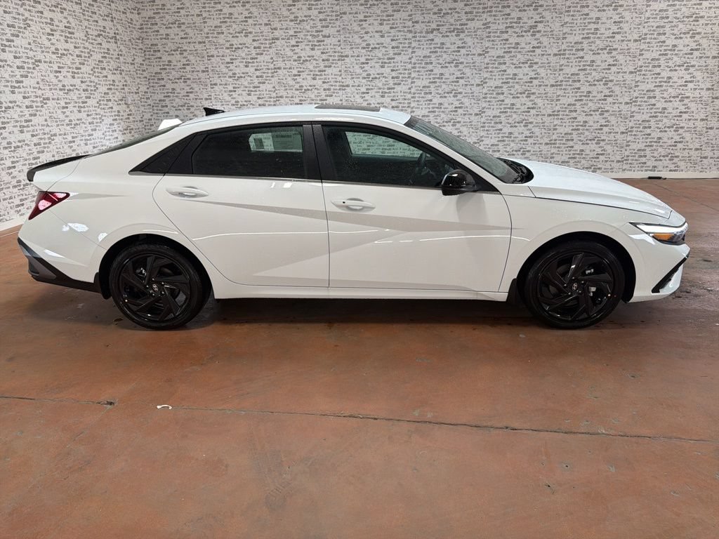 New 2026 Hyundai Elantra SEL Sport Premium FWD image 8