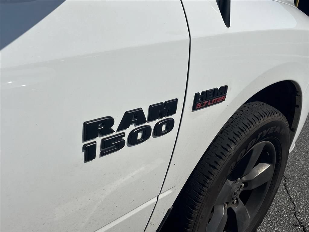 Used 2017 RAM 1500 Express w/ Express Value Package AWD/4WD image 8