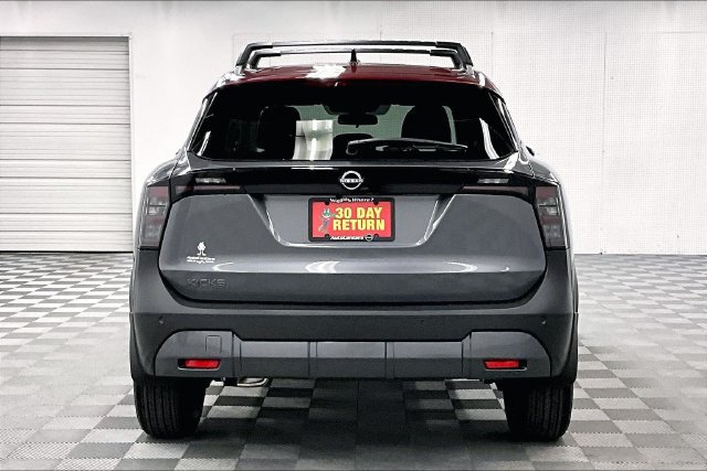 New 2026 Nissan Kicks SV w/ Cold Weather Package FWD image 5