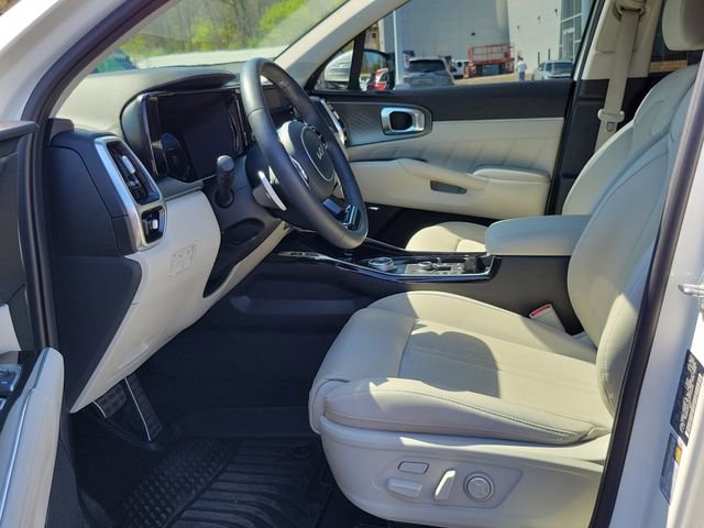 Certified 2024 Kia Sorento SX Prestige AWD/4WD image 9