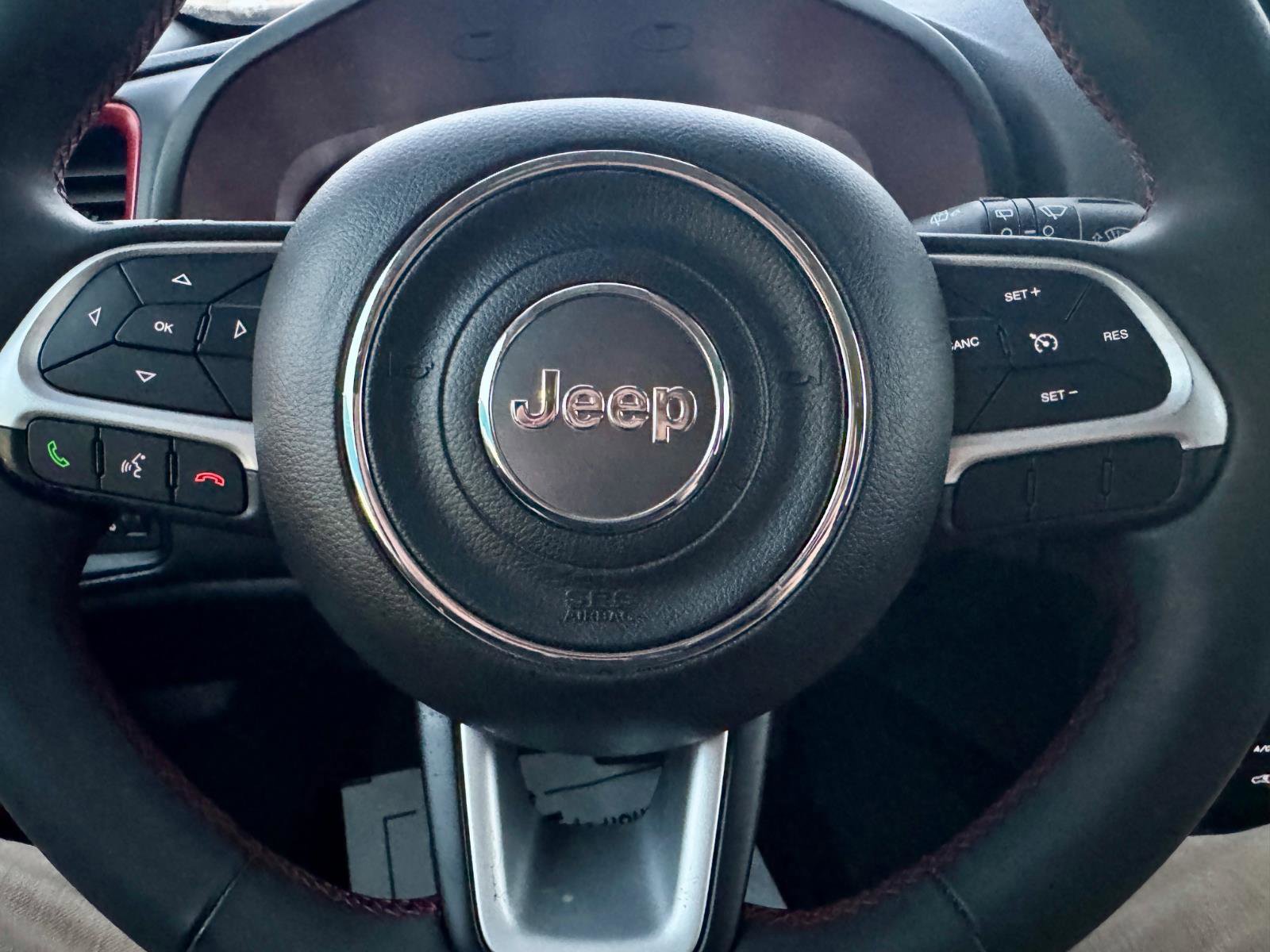 Used 2023 Jeep Renegade Trailhawk image 17