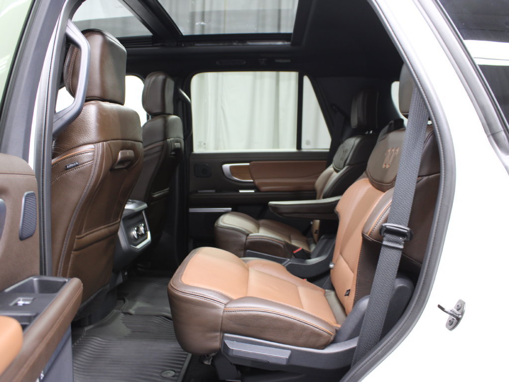 Used 2025 Ford Expedition King Ranch AWD/4WD image 17