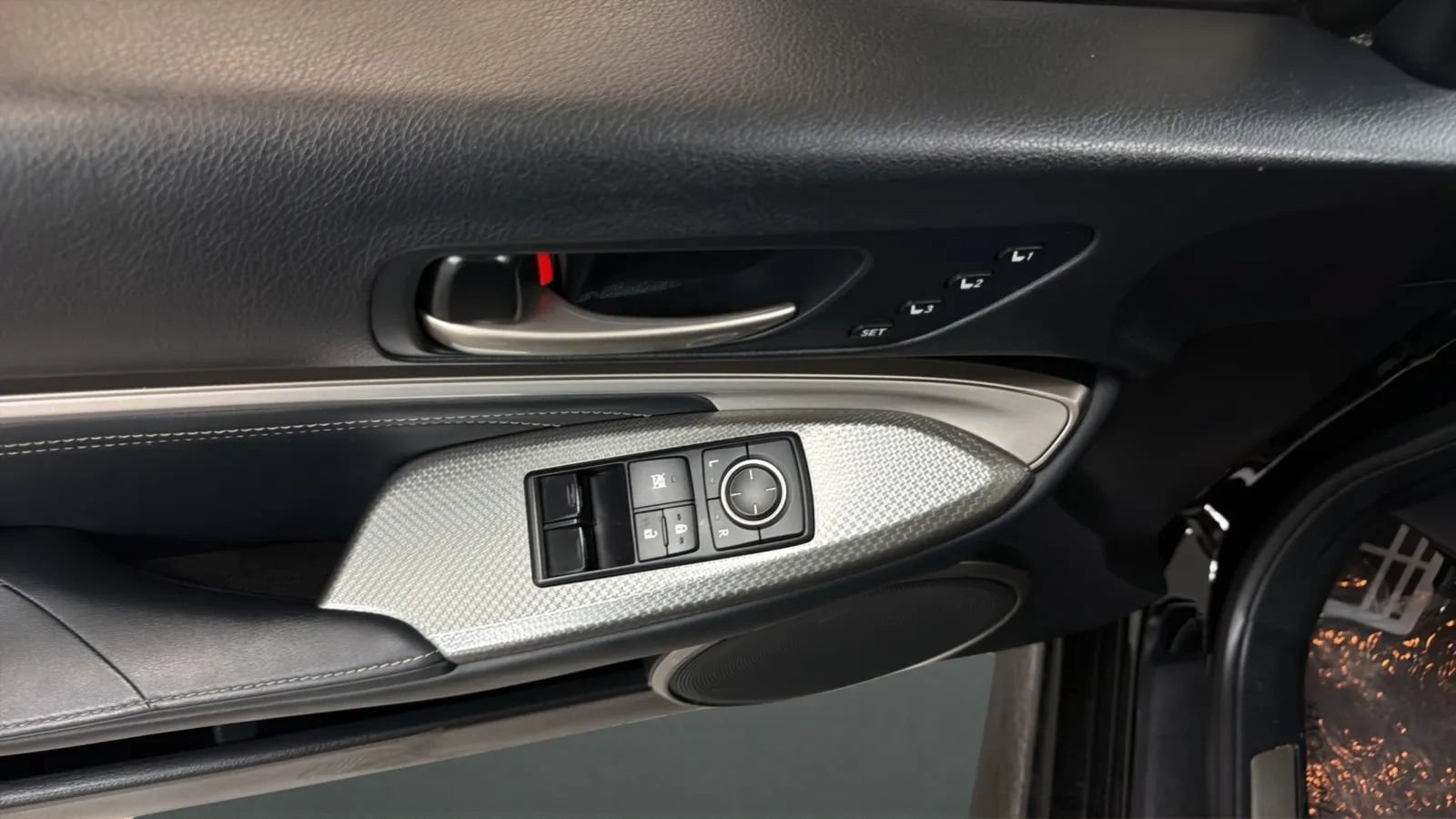 Used 2016 Lexus RC 350 RWD image 17