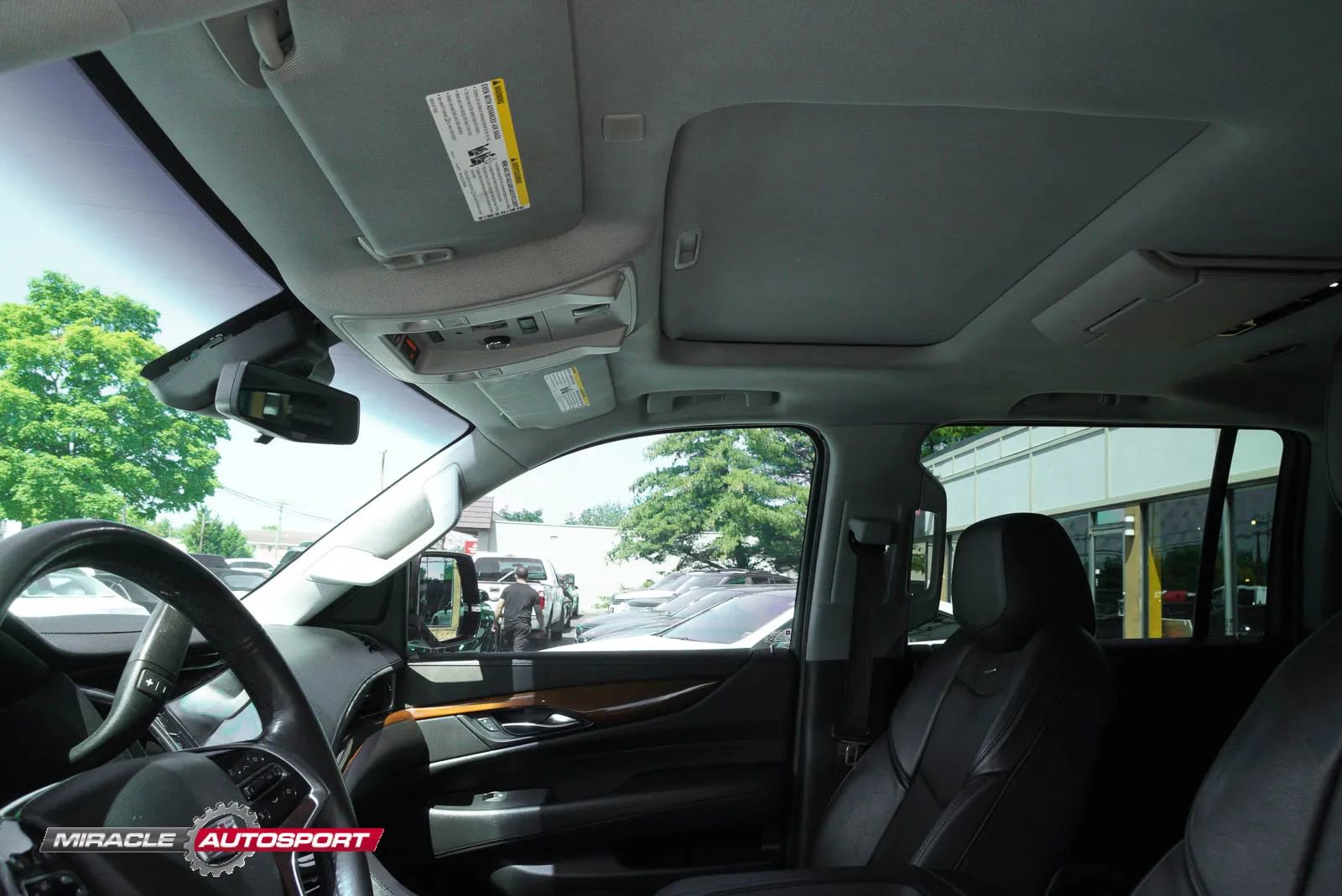 Used 2018 Cadillac Escalade ESV Premium Luxury AWD/4WD image 20