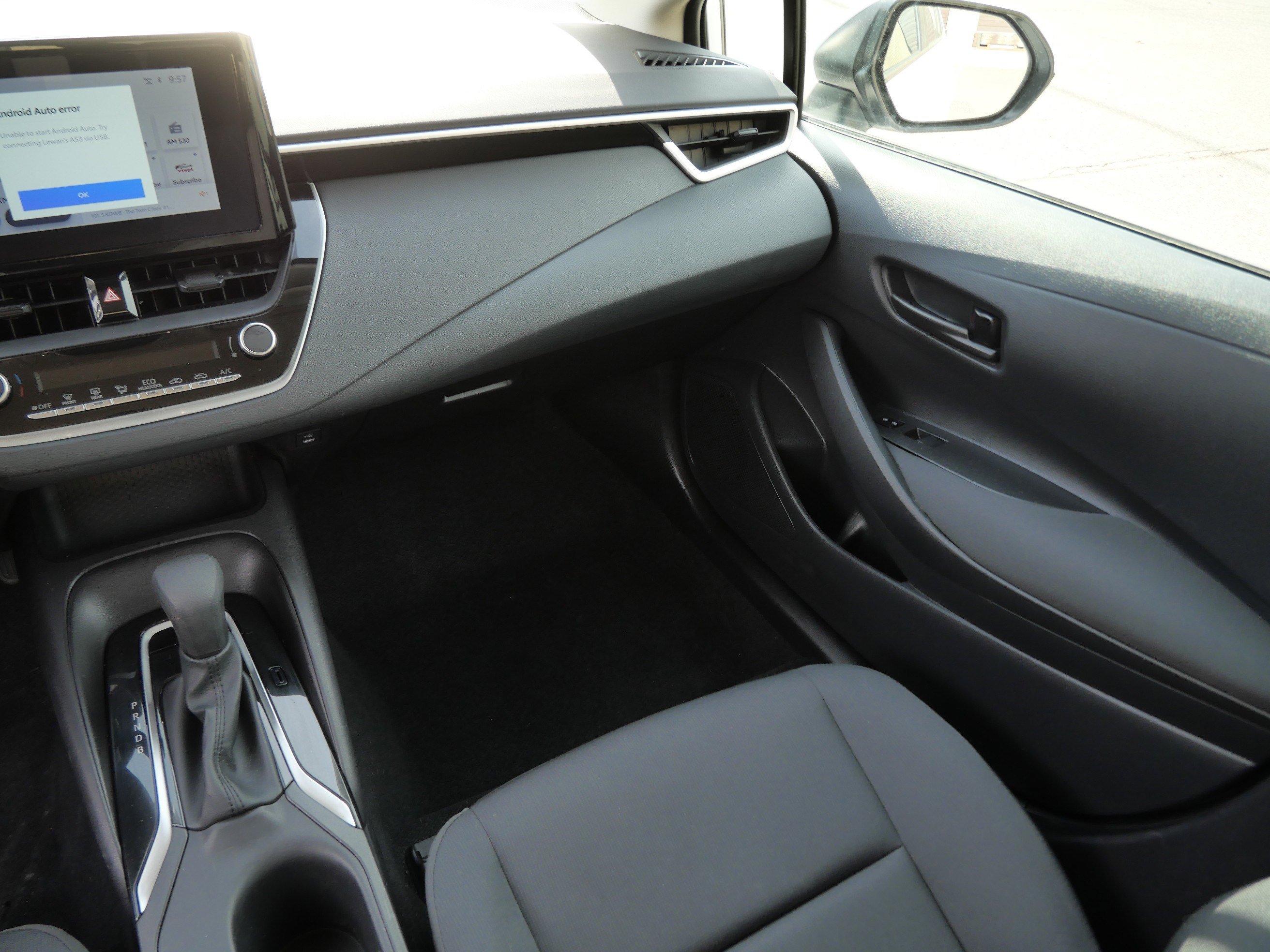 Certified 2025 Toyota Corolla LE FWD image 11