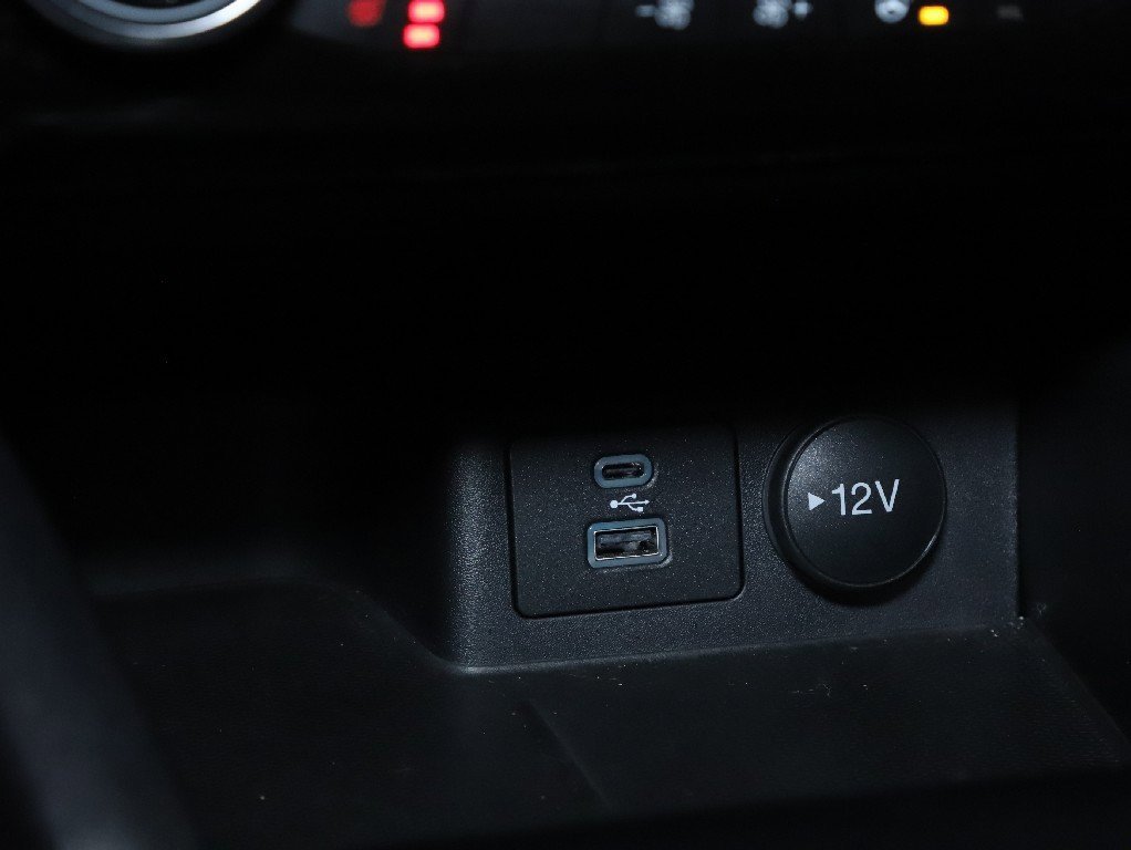 Used 2022 Ford Escape SEL image 25