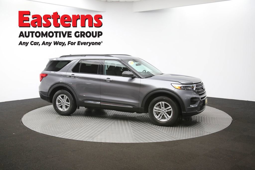 Used 2022 Ford Explorer XLT image 46